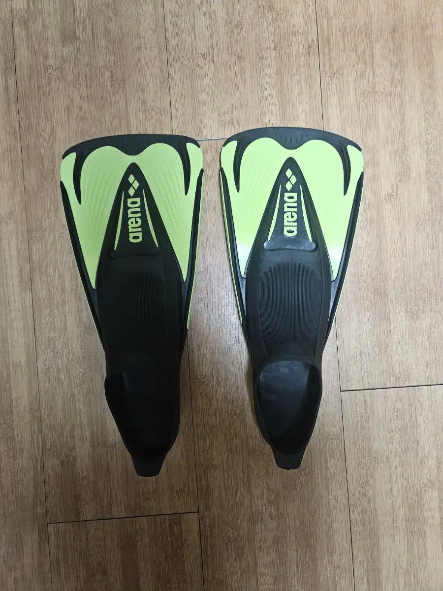 Arena Short Fins Flippers, sooyoung Paddles