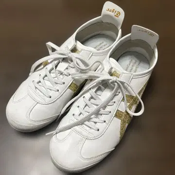 오니츠카타이거 Mexico66 화이트 골드 스니커즈 23cm