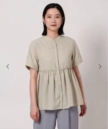 미사용 새상품 린넨 느낌 페플럼 블라우스