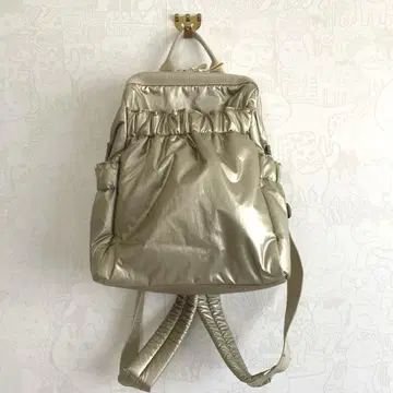 아티산 앤 아티스트 골드 백팩