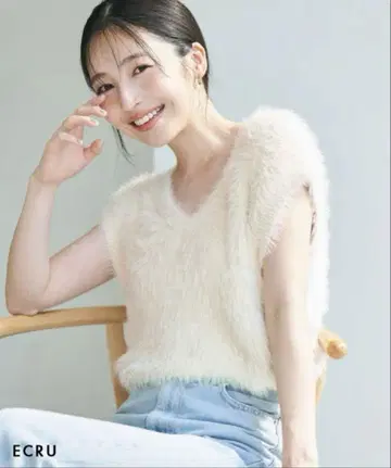 베이스먼트 온라인 HARUKA DESIGN 샤기 V 넥 베스트 에크루