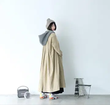 베드 사이드 드라마 후드 부착 코트
