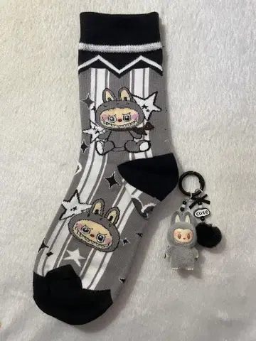 토끼 키링과 삭스 세트
