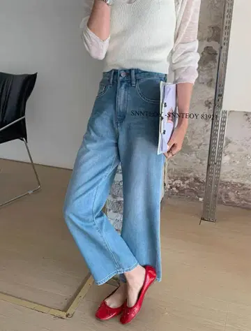 라이트 블루 와이드 레그 데님