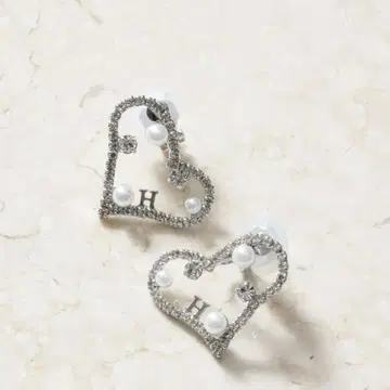 크리스탈 하트 모양 피어싱 herlipto