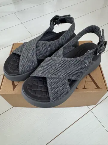 VIVAIA 비바 KARA 스포츠 샌들 통굽 라메 그레이 22.5cm