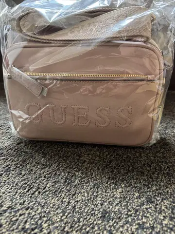 GUESS 핑크 미니 숄더백