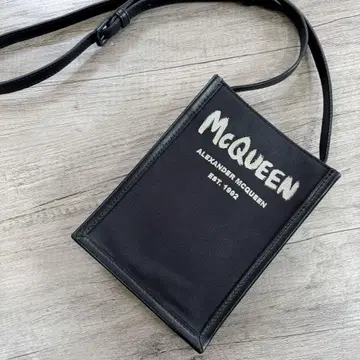 Alexander McQueen 숄더백 크로스 바디 블랙