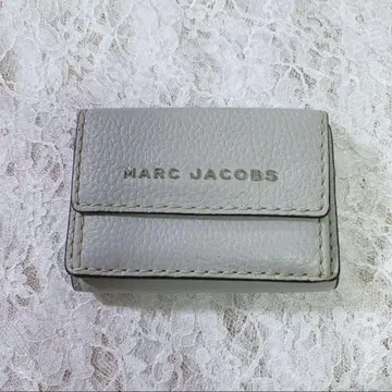 마크제이콥스 MARC JACOBS 3단 폴더형 지갑