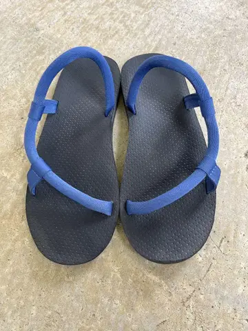 몽벨 샌들 M