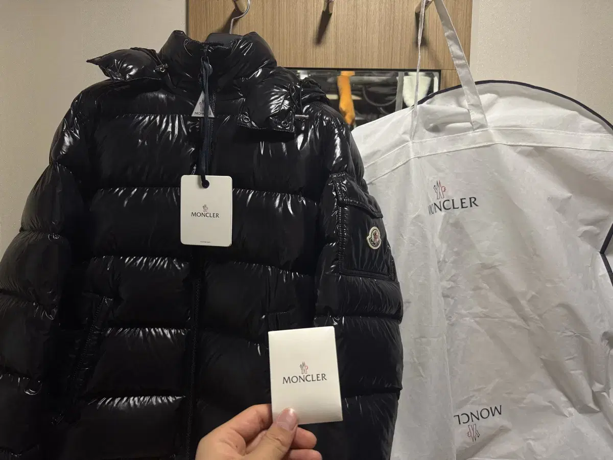 Moncler maya 24fw Size 3, like new (trade possible)