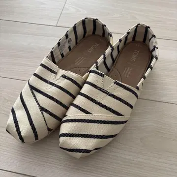 TOMS 스트라이프 슬립온 톰스 23.5