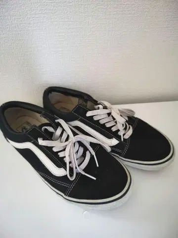 Vans 블랙/화이트 스니커즈