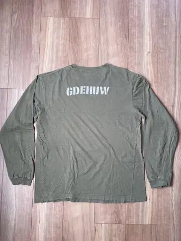 GDEHUW 올리브 그린 긴팔 티셔츠