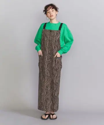 사우전드 마일 프론트 지퍼 제브라 패턴 원피스