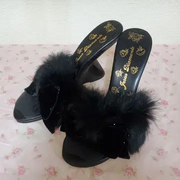 Jesus Diamante 블랙 퍼 샌들