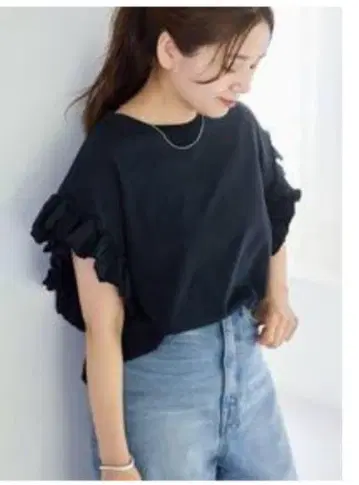 저널 스탠다드 클리어 코튼 프릴 티셔츠