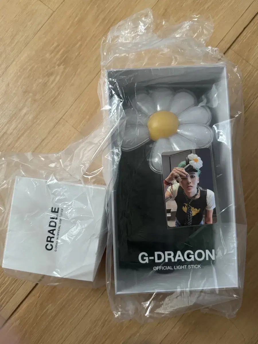 G-dragon lightstick cradle set