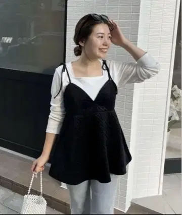 prose verse 퀼팅 벨로아 V넥 페플럼 뷔스티에