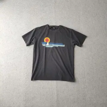 헬리한센 네이비 페이드 90s 티셔츠 굿 레귤러