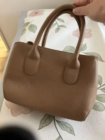 진피 브라운 핸드백 가죽풍