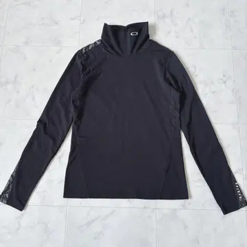 OAKLEY 하이넥 긴팔 상의 자수 로고 디자인 M 블랙
