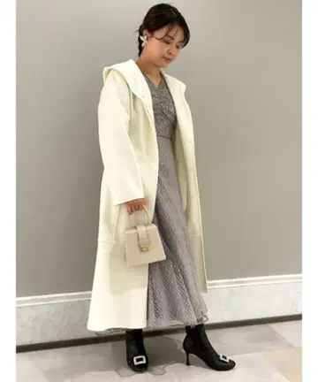 CELFORD 아이보리 롱 코트