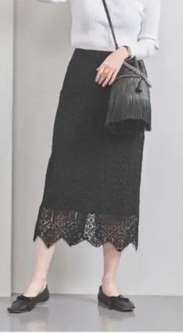 새상품급 유나이티드 애로우즈 러셀 레이스 타이트 스커트 S
