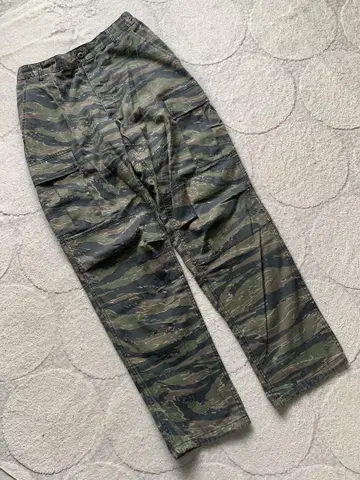 빈티지 카모플라쥬 카고 팬츠