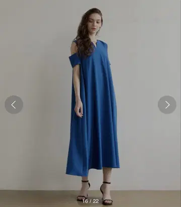 새상품급 미에리 인바리언트 그레이스 커팅 플레어 드레스 맥시 원피스