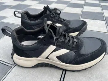 KEEN KS86 블랙/베이지 27.5cm