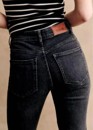 Sezane 데님 DENIM 블랙 스트레이트 데님