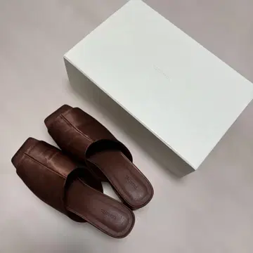 투데이풀 스퀘어 새틴 샌들 38