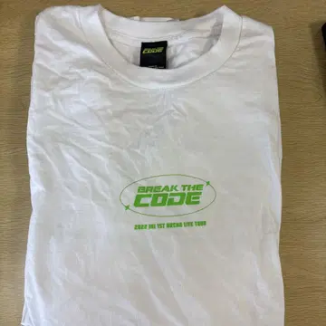 INI BREAK THE CODE 티셔츠 XL 사이즈