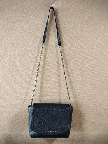 훌라 블랙 숄더백