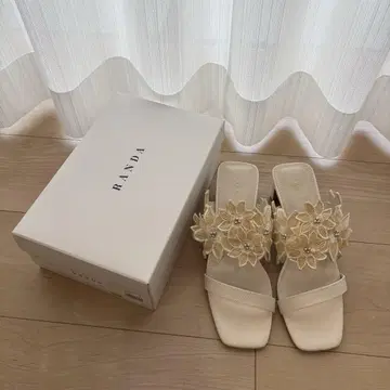 란다 플라워 디자인 뮬 샌들 아이보리 L
