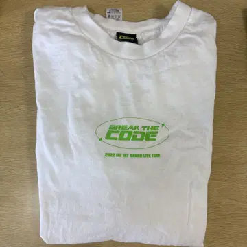 INI BREAK THE CODE 티셔츠 XL 사이즈