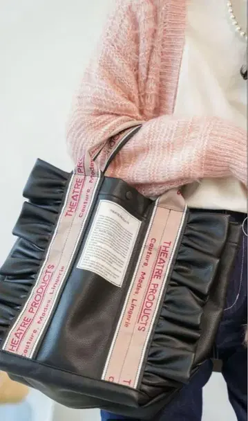 새상품급 극장 프로덕츠 별주 인조 가죽 자카드 테이프 프릴 백