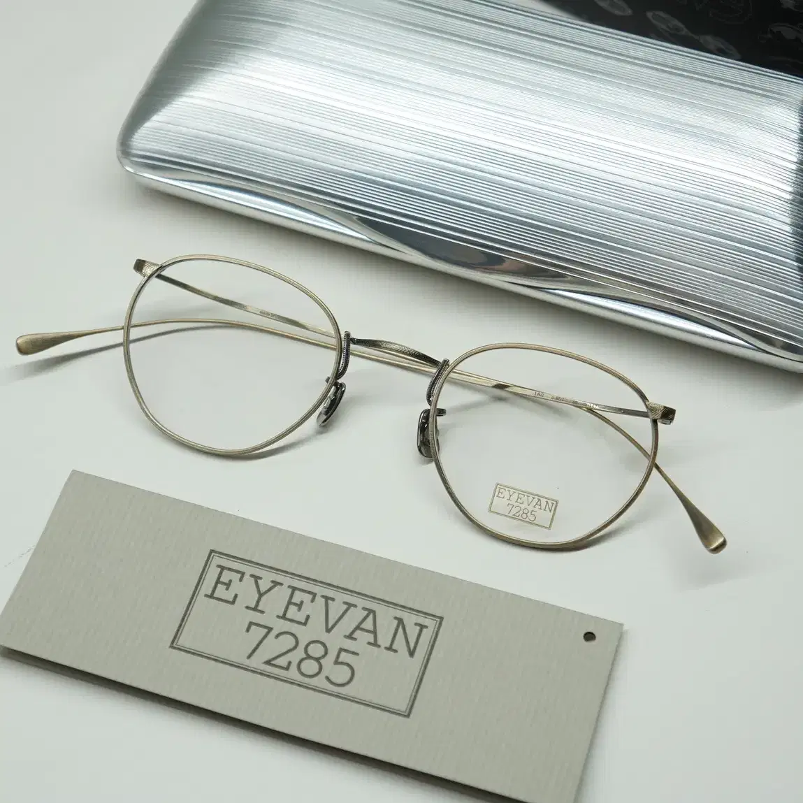 Unused New Product] Eyevan7285 188 Antique Gold Titanium