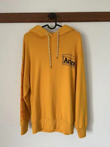 Aries 후디 XS