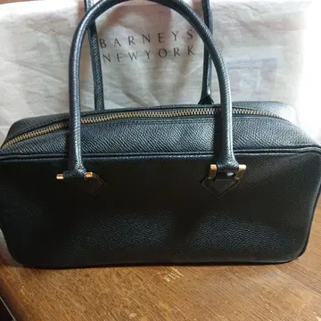 BARNEYS NEW YORK 블랙 가죽 핸드백