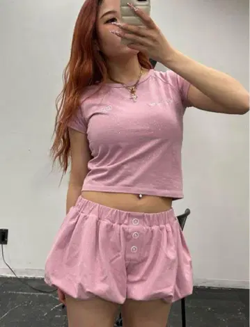 hth glitter cropped tee 셋업