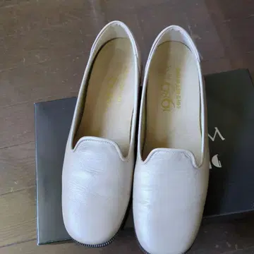 1989 H.M. COMFORT CLINIC 22.5cm 2회 착용
