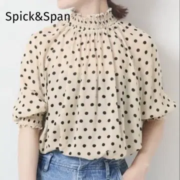 Spick&Span 스픽 앤 스팬 시어 도트 셔링 블라우스
