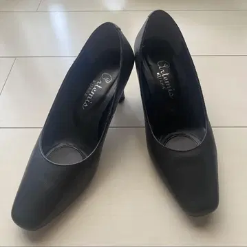 다이애나 아르테미스 천연 가죽 펌프스 22.5cm