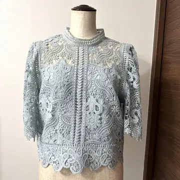 [새상품급] 프렌치 파베 레이스 블라우스
