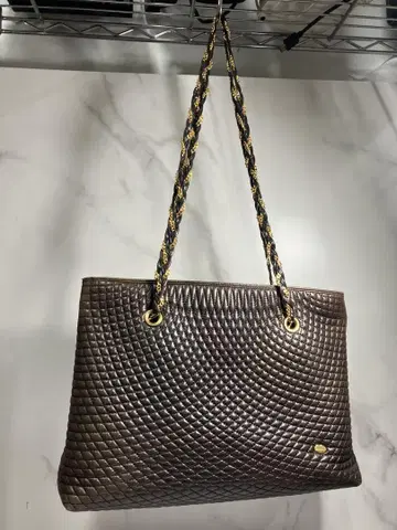 K BALLY 체인 토트백