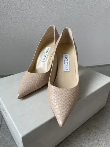 JIMMY CHOO 핑크 베이지 하이힐 9cm 웨딩