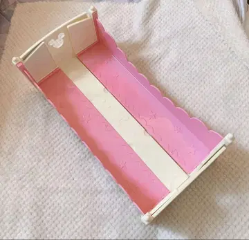 레민과 소란, 큰 침대, 멜짱, 침대