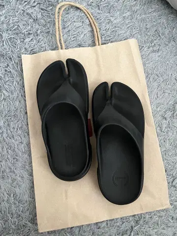 블랙 플립플랍 미끄럼 방지 paes 한국 비치 샌들